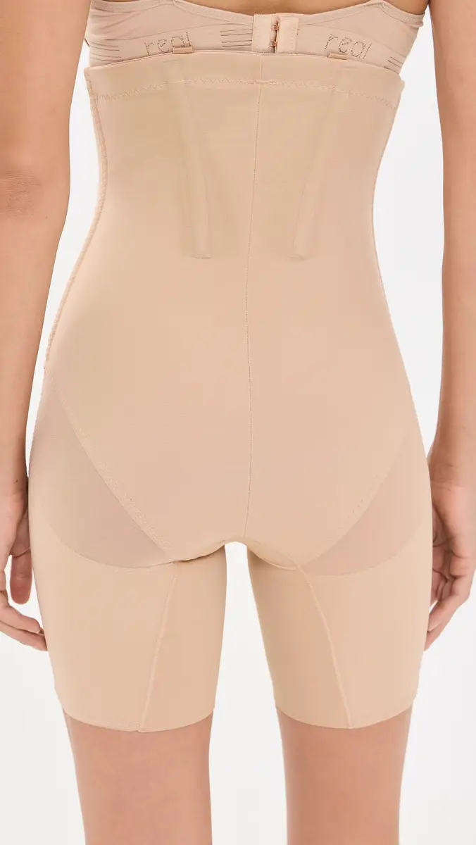 Honeylove Superpower Shorts | Thumbnail 4
