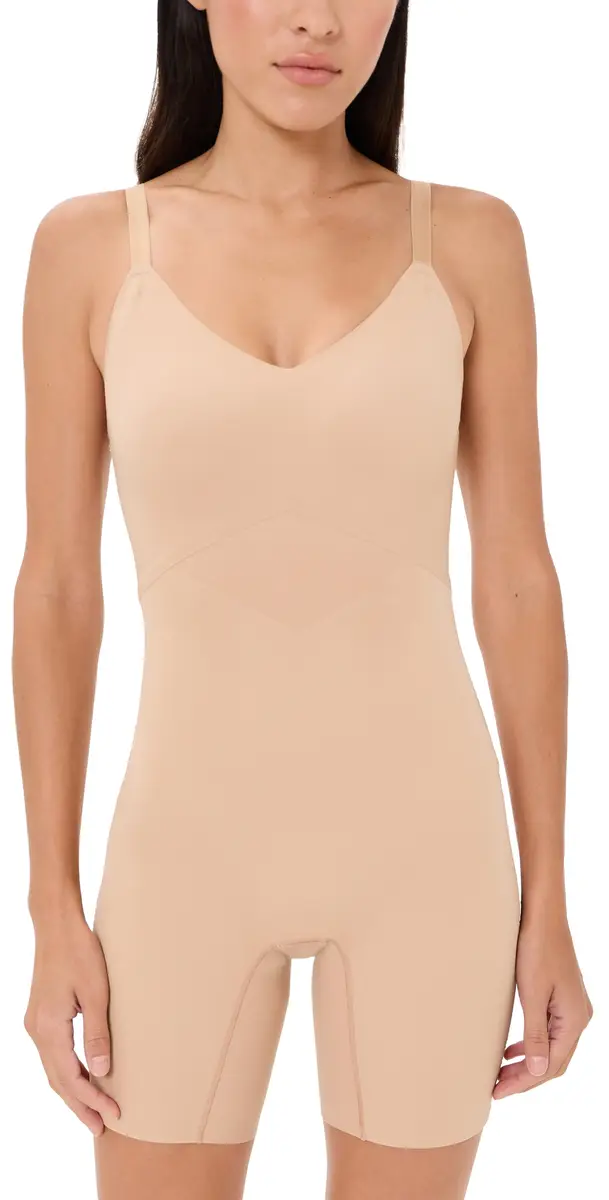 Honeylove Superpower Mid-Thigh Bodysuit Sand S | Image 1 Honeylove Superpower Mid-Thigh Bodysuit Sand S | Image 1