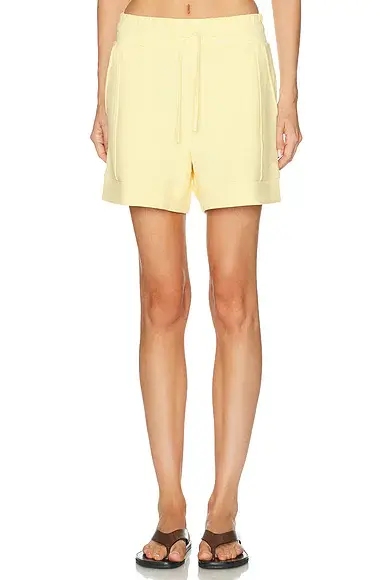 Varley Atrium High Rise 4.5 Short | Image 1 Varley Atrium High Rise 4.5 Short | Image 1