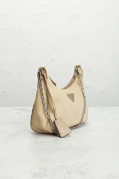 Prada Re-Edition 2005 Re-Nylon Shoulder Bag | Thumbnail 4 Prada Re-Edition 2005 Re-Nylon Shoulder Bag | Thumbnail 4