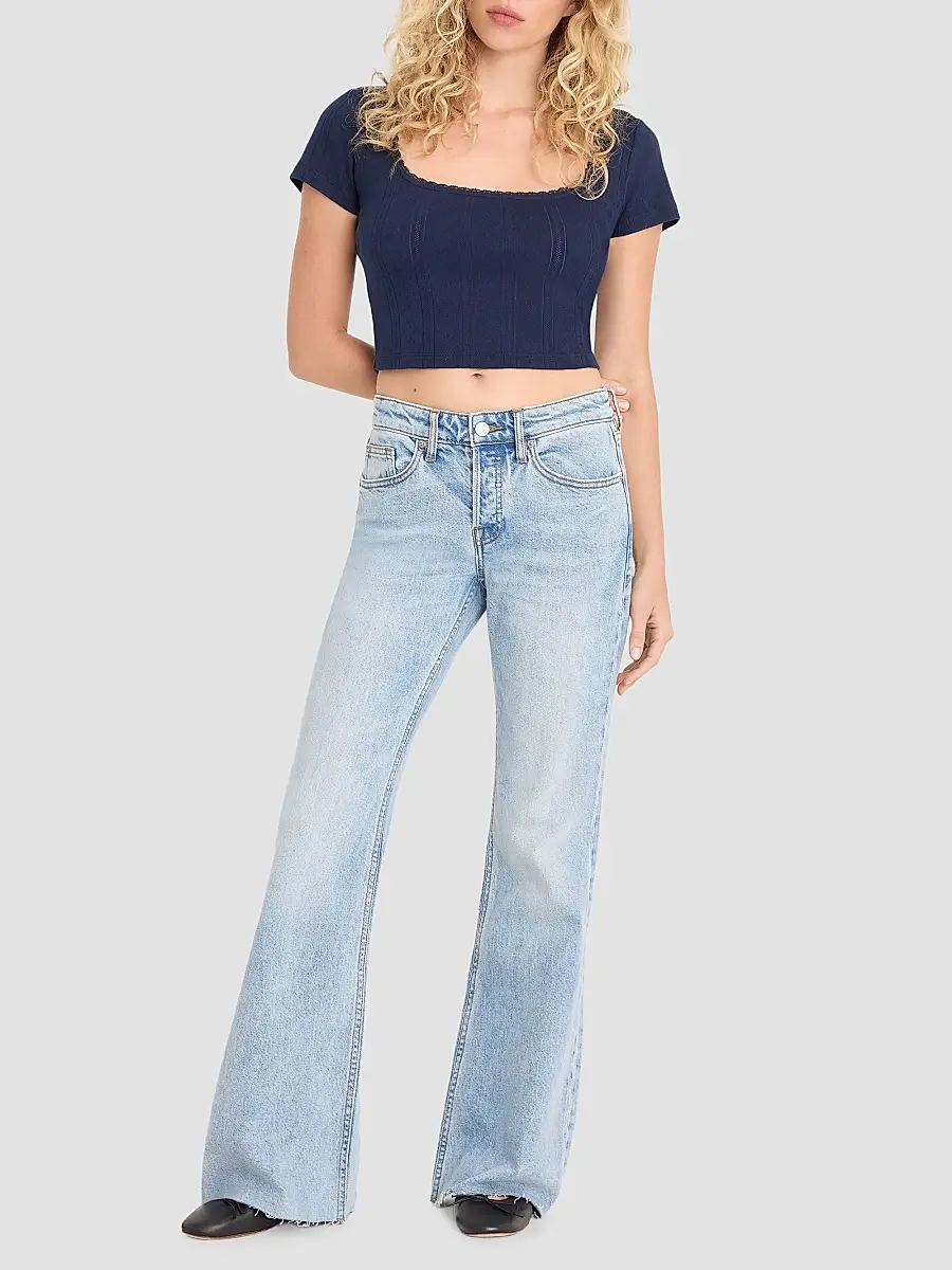 GOOD AMERICAN Women's Vintage Low-Rise Relaxed Flare Jeans | Thumbnail 2 GOOD AMERICAN Women's Vintage Low-Rise Relaxed Flare Jeans | Thumbnail 2