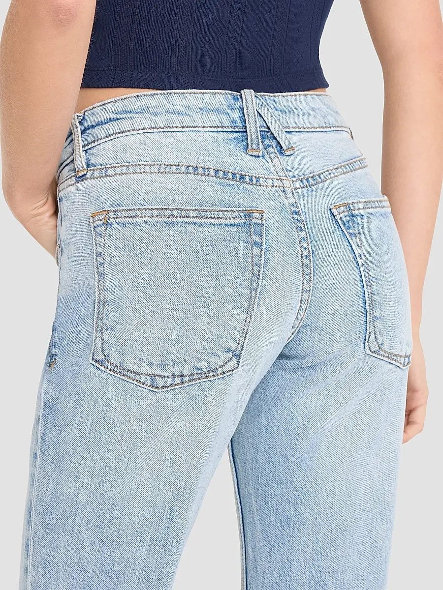 GOOD AMERICAN Women's Vintage Low-Rise Relaxed Flare Jeans | Thumbnail 5 GOOD AMERICAN Women's Vintage Low-Rise Relaxed Flare Jeans | Thumbnail 5