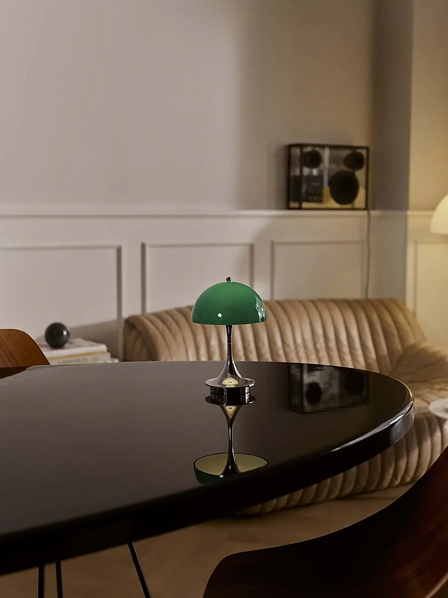 Louis Poulsen Panthella 160 Portable Original Chrome Lamp | Thumbnail 4