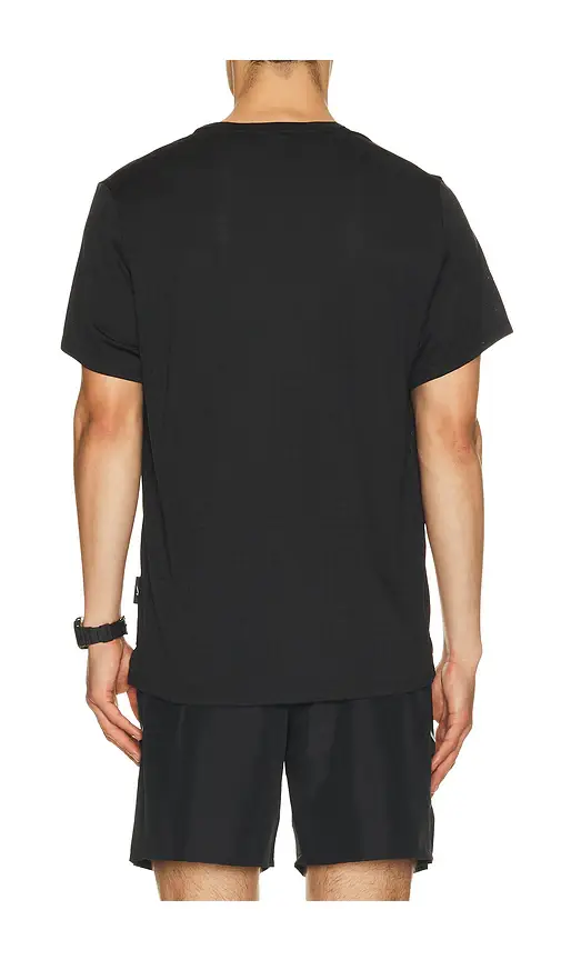 Nike Miler Dri-Fit Short-Sleeve Running Top | Thumbnail 6 Nike Miler Dri-Fit Short-Sleeve Running Top | Thumbnail 6