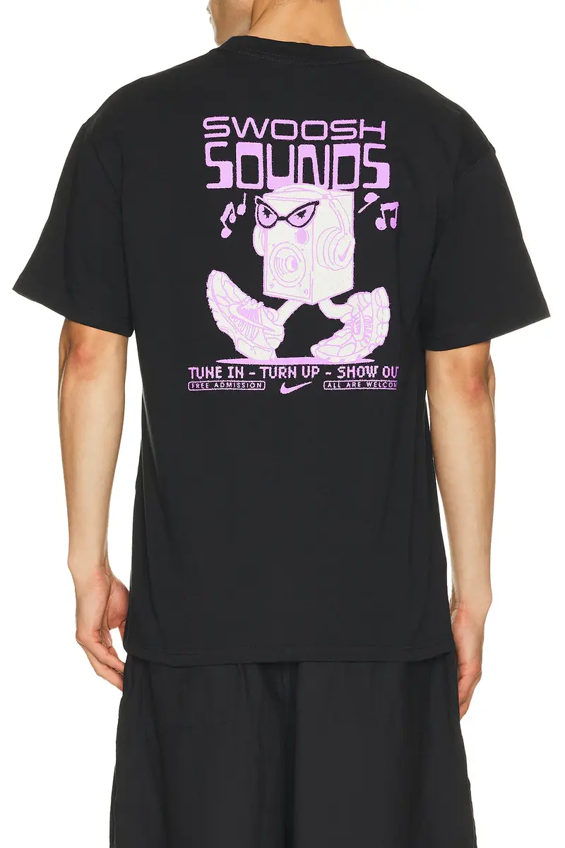 Nike Sportswear Tee LSE Swoosh Sounds | Image 1 Nike Sportswear Tee LSE Swoosh Sounds | Image 1