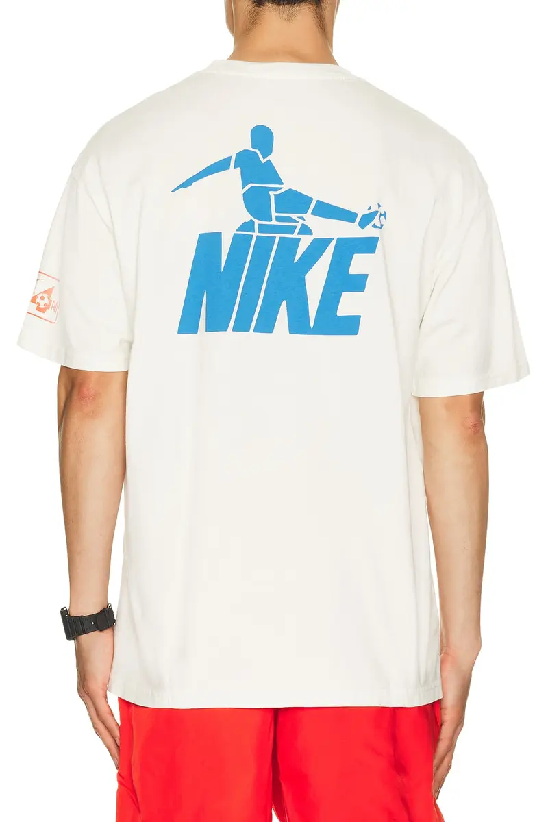 Nike NSW Tee LSE Celeb Fb 2 | Thumbnail 2