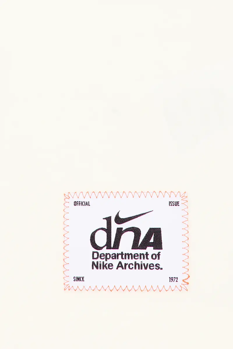 Nike NSW Tee LSE Celeb Fb 2 | Thumbnail 5