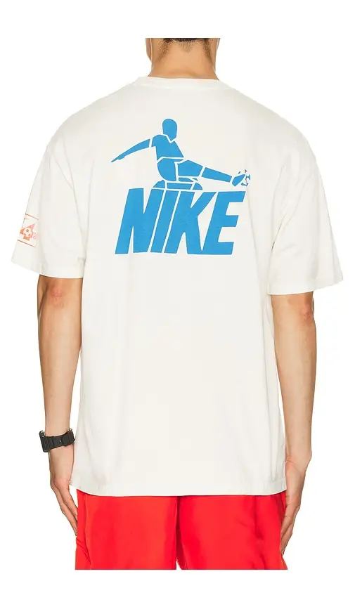 Nike NSW Tee LSE Celeb Fb 2 | Thumbnail 7