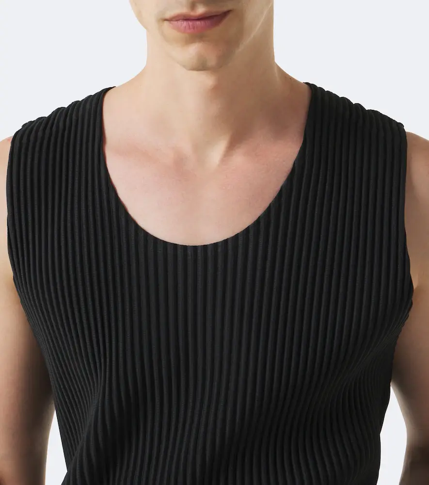 Homme Plissé Issey Miyake Homme Plissé Issey Miyake Monthly Colors: June pleated tank top | Thumbnail 5 Homme Plissé Issey Miyake Homme Plissé Issey Miyake Monthly Colors: June pleated tank top | Thumbnail 5