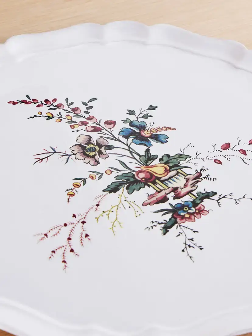 Astier De Villatte Bush Clover Ceramic Plate | Thumbnail 3 Astier De Villatte Bush Clover Ceramic Plate | Thumbnail 3