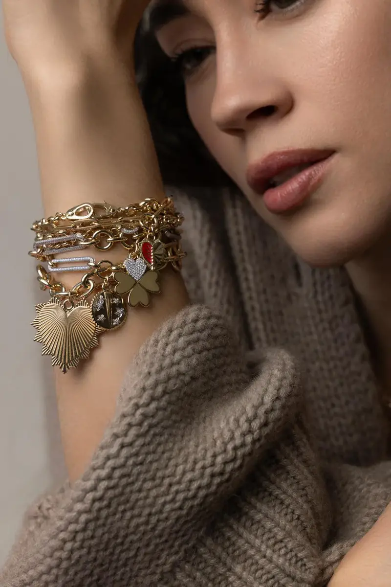 Foundrae Clover Mixed Diamond Clip Bracelet | Thumbnail 5