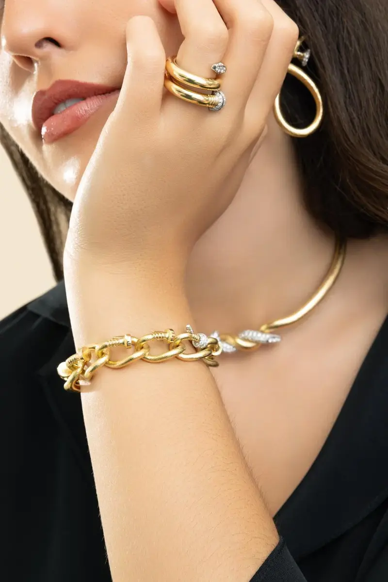 DAVID WEBB Diamond Hammered Bent Nail Link Bracelet | Thumbnail 4