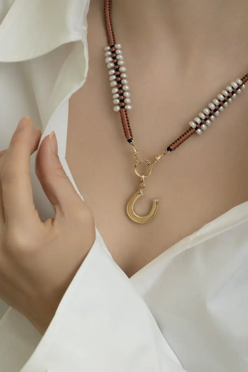 Marie Lichtenberg Diamond Horseshoe Pendant | Thumbnail 4