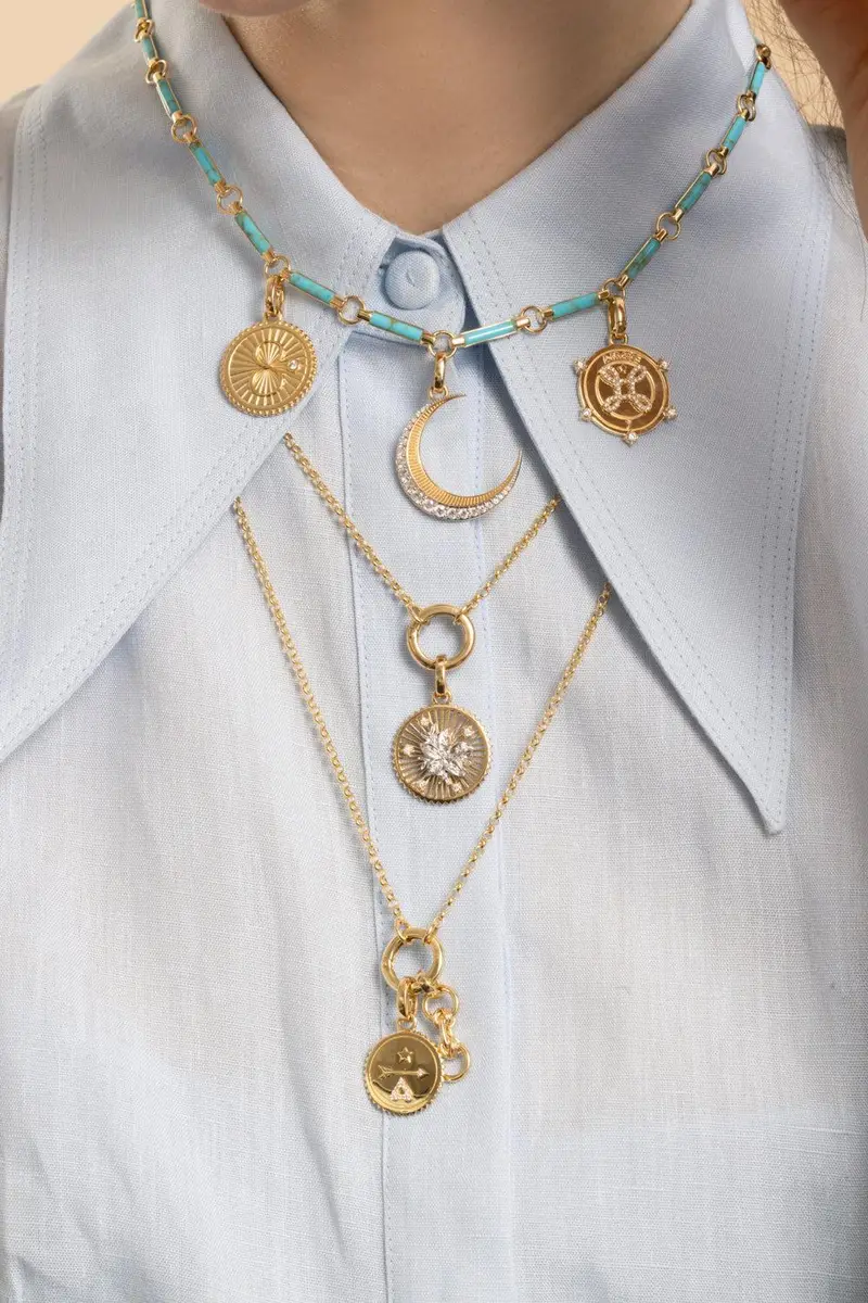Foundrae Diamond Karma Medium Medallion | Thumbnail 2