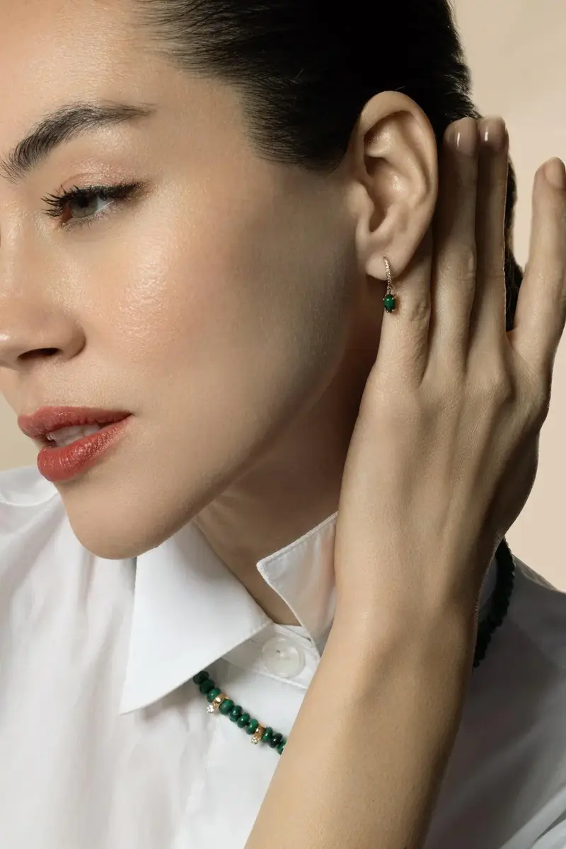 Zoë Chicco Diamond Malachite Small Hinge Huggie Earrings | Thumbnail 2