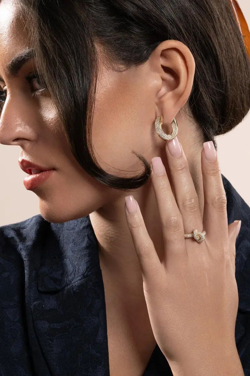 Engelbert 1920 Diamond Pave Big Aurea Spira Creoles Earrings | Thumbnail 4