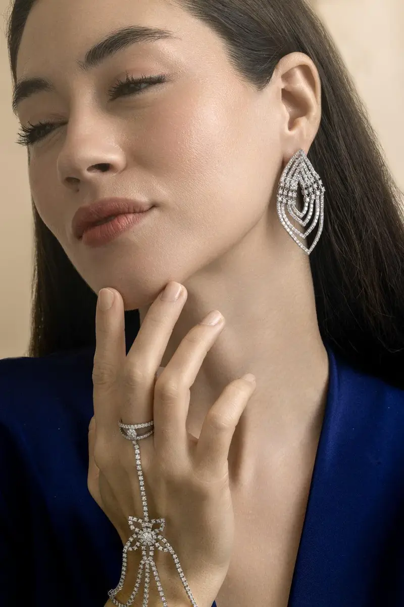 STEFERE Diamond Ripple Effect Earrings | Thumbnail 3 STEFERE Diamond Ripple Effect Earrings | Thumbnail 3