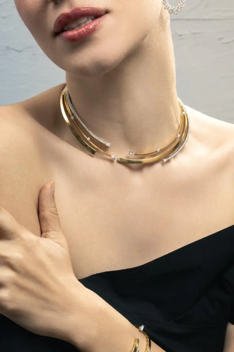YEPREM Diamond Round Pear Golden Strada Statement Collar Necklace | Thumbnail 2