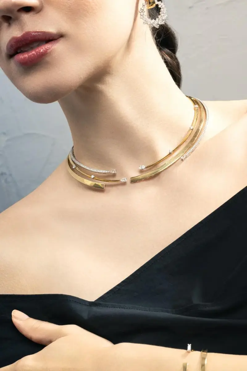 YEPREM Diamond Round Pear Golden Strada Statement Collar Necklace | Thumbnail 4