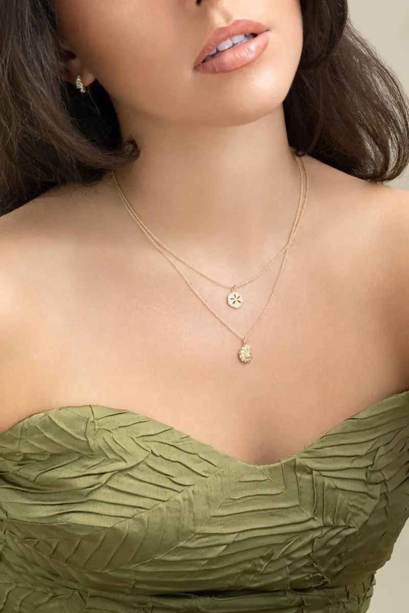 Sydney Evan Diamond Sand Dollar Necklace | Thumbnail 4