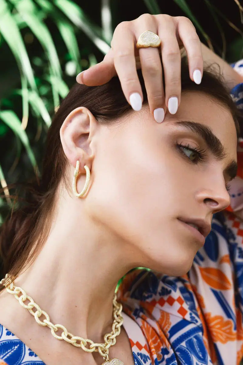 Carolina Bucci Florentine Finish Small Oval Hoop Earrings | Thumbnail 2 Carolina Bucci Florentine Finish Small Oval Hoop Earrings | Thumbnail 2