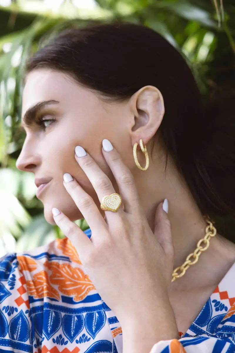 Carolina Bucci Florentine Finish Small Oval Hoop Earrings | Thumbnail 4 Carolina Bucci Florentine Finish Small Oval Hoop Earrings | Thumbnail 4