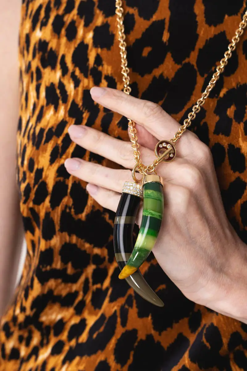 MARK DAVIS Green Bakelite Tusk Pendant | Thumbnail 2