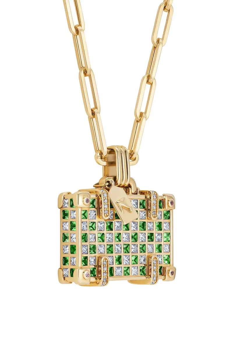 NEVERNOT Large Tsavorite Travel Necklace | Thumbnail 7 NEVERNOT Large Tsavorite Travel Necklace | Thumbnail 7