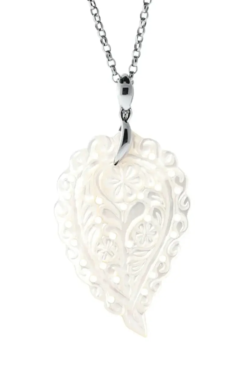 TAMARA COMOLLI Medium Mother of Pearl Carved India Pendant | Image 1 TAMARA COMOLLI Medium Mother of Pearl Carved India Pendant | Image 1