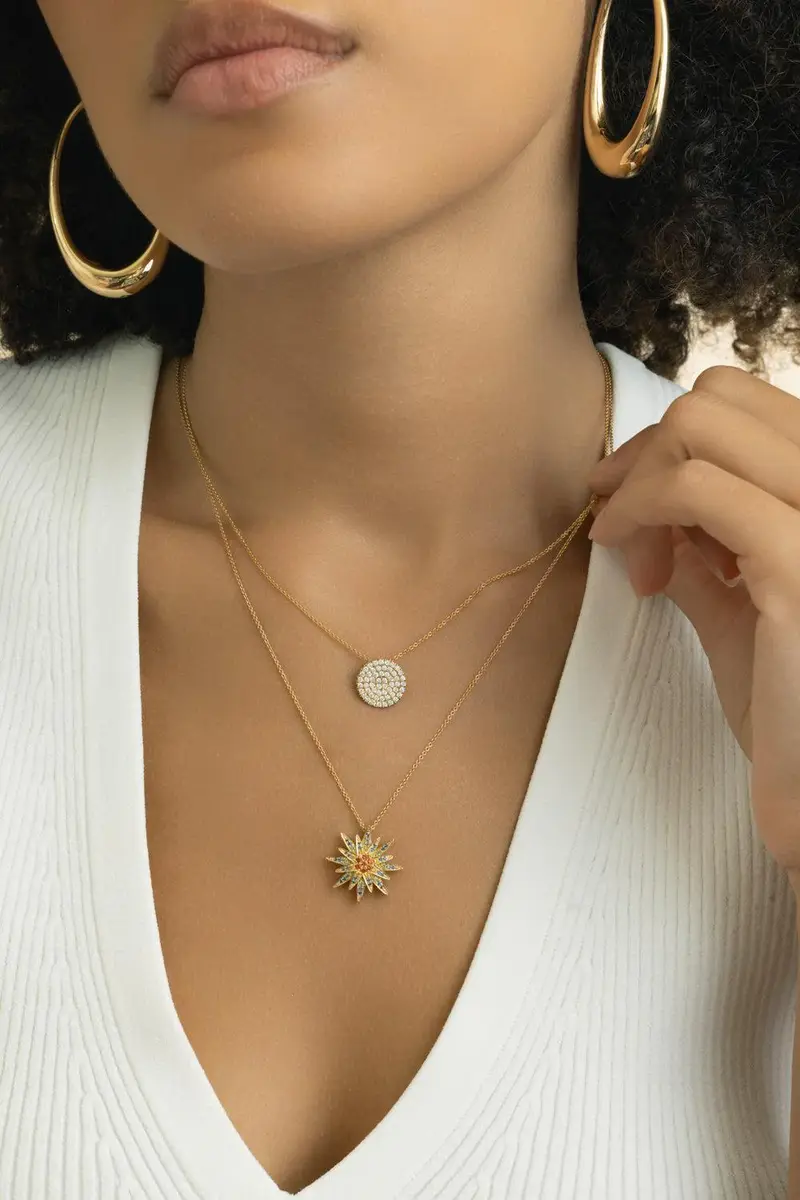 LISA NIK Multi Sapphire Star Necklace | Thumbnail 4