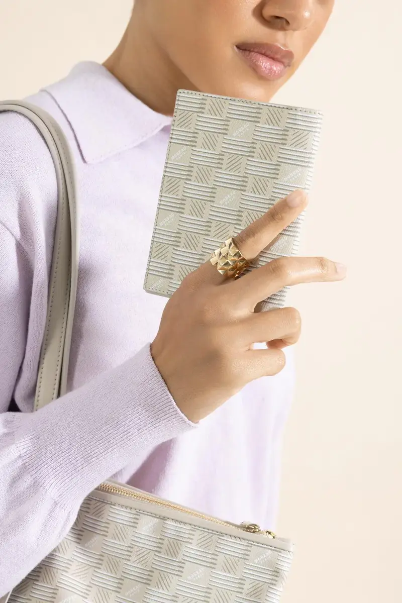 MOREAU Passport Holder | Thumbnail 4 MOREAU Passport Holder | Thumbnail 4