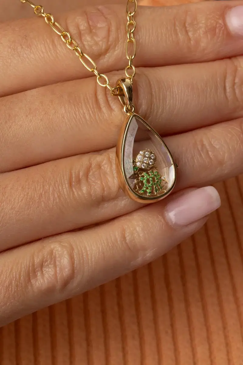 LOQUET Pineapple Charm | Thumbnail 2
