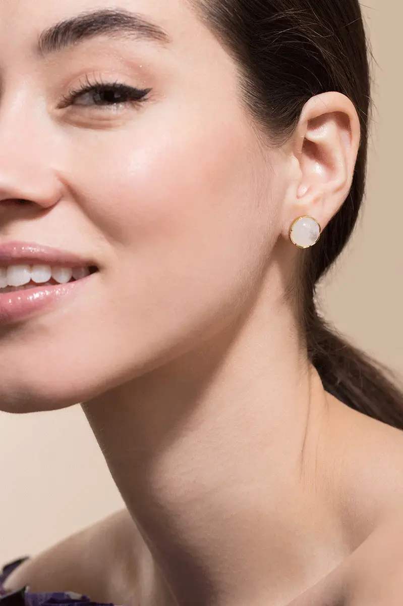IRENE NEUWIRTH JEWELRY Rainbow Moonstone Studs | Thumbnail 2 IRENE NEUWIRTH JEWELRY Rainbow Moonstone Studs | Thumbnail 2