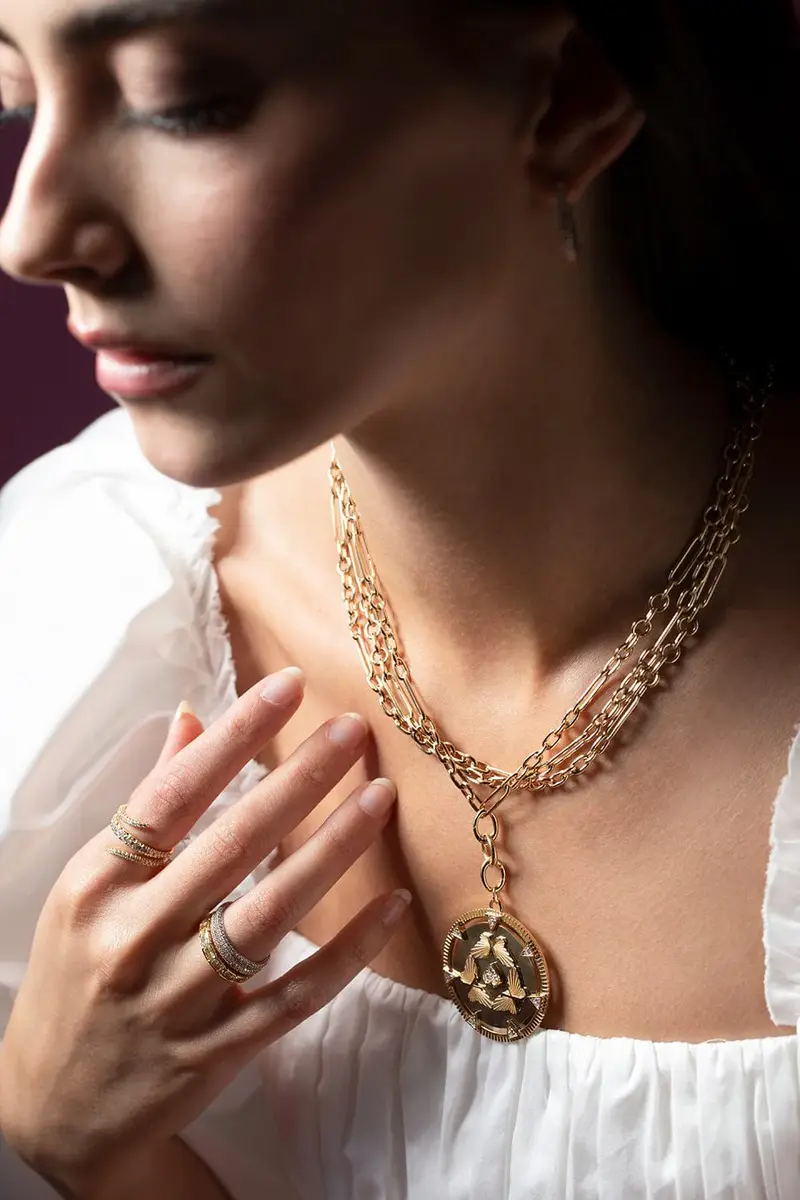 Foundrae Reverie Oversized Medallion | Thumbnail 6