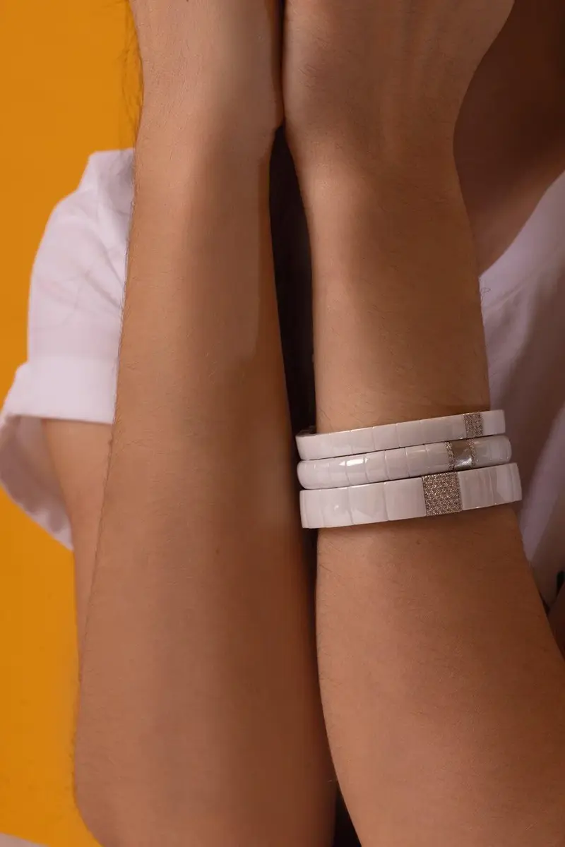 ROBERTO DEMEGLIO Scacco White Ceramic Stretch Bracelet | Thumbnail 4 ROBERTO DEMEGLIO Scacco White Ceramic Stretch Bracelet | Thumbnail 4