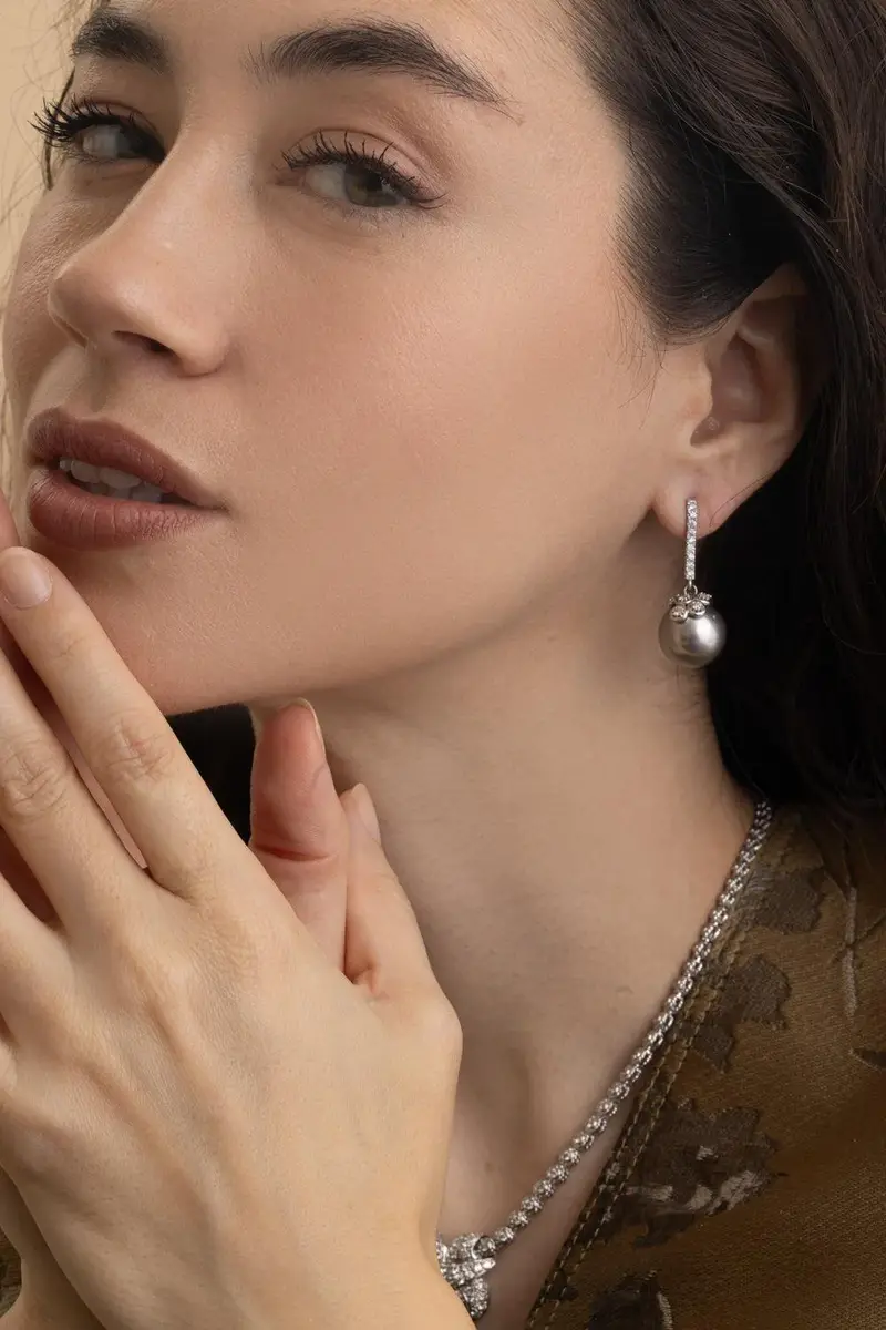 ANDREOLI Tahitian Pearl Diamond Drop Earrings | Thumbnail 4 ANDREOLI Tahitian Pearl Diamond Drop Earrings | Thumbnail 4