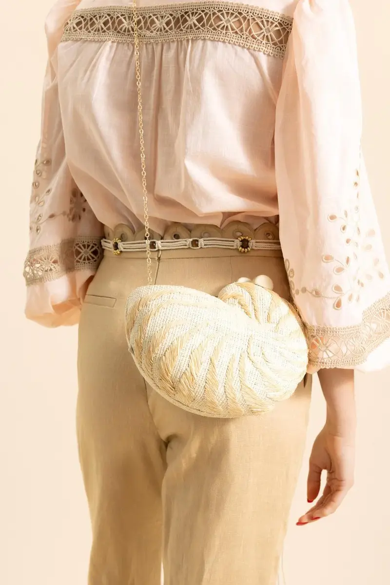 POOLSIDE The Anna Clutch | Thumbnail 3