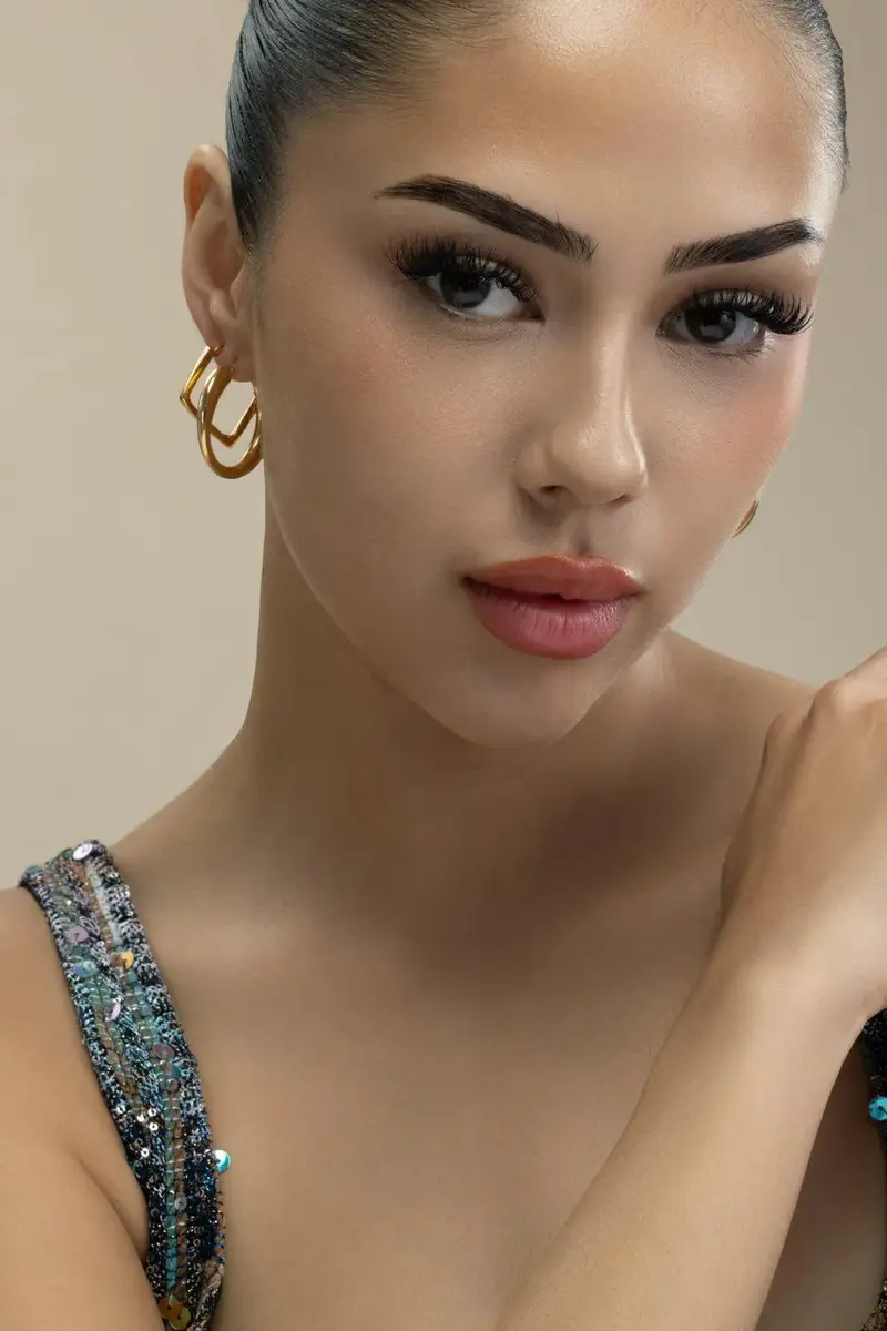 LISA NIK Thin to Thick Round Hoop Earrings | Thumbnail 4