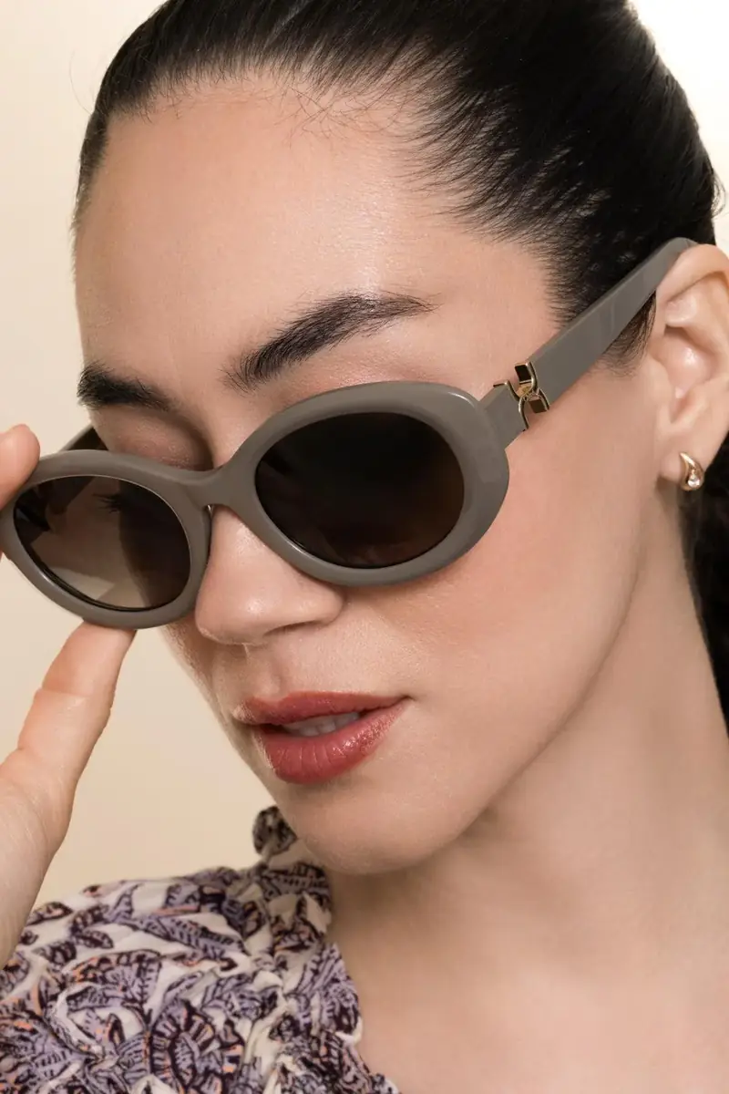 Chloé Timeless Oval Sunglasses | Thumbnail 3