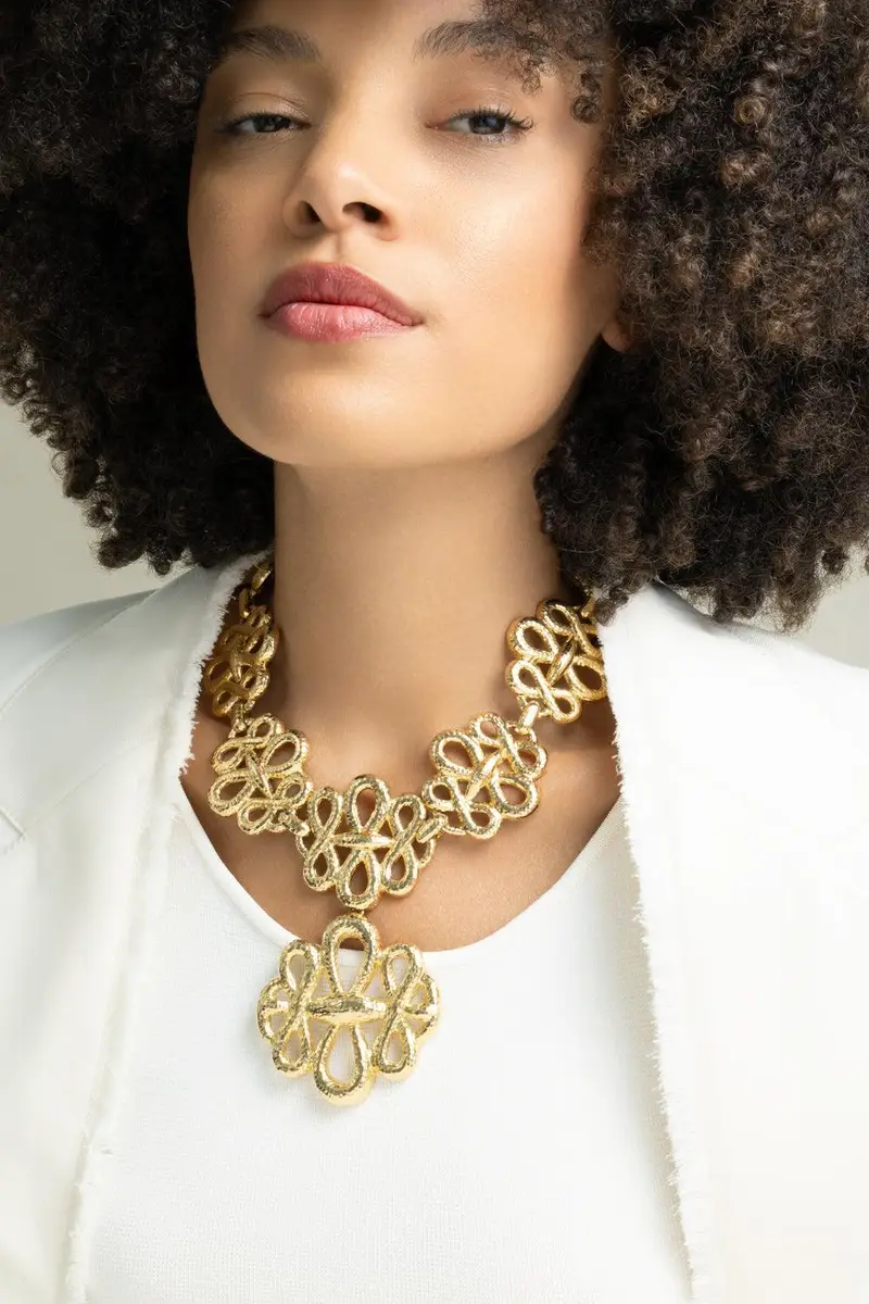 DAVID WEBB Triple Inifinty Hammered Necklace | Thumbnail 2