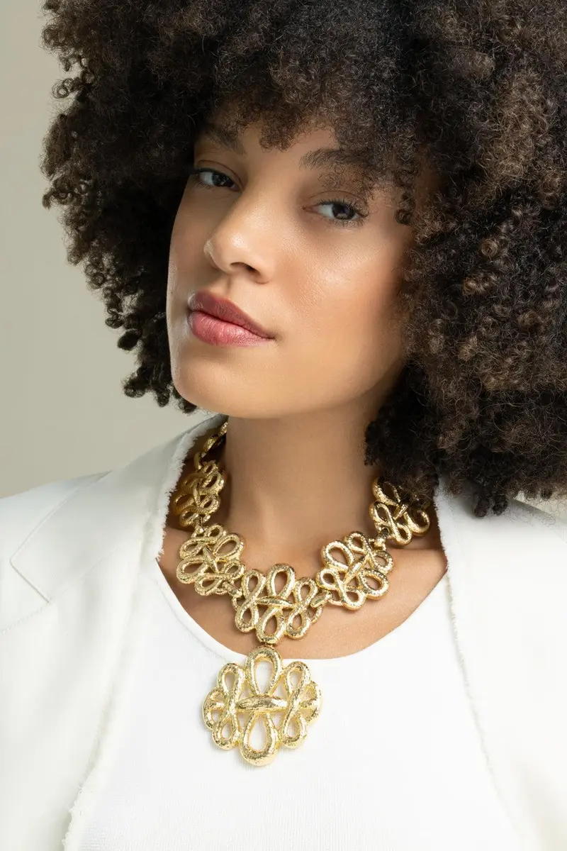 DAVID WEBB Triple Inifinty Hammered Necklace | Thumbnail 4