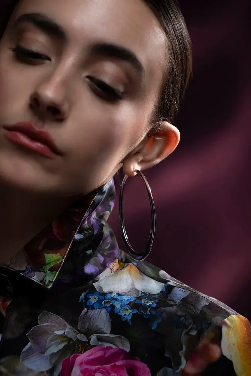 SIDNEY GARBER White Gold Crescent Hoops | Thumbnail 2