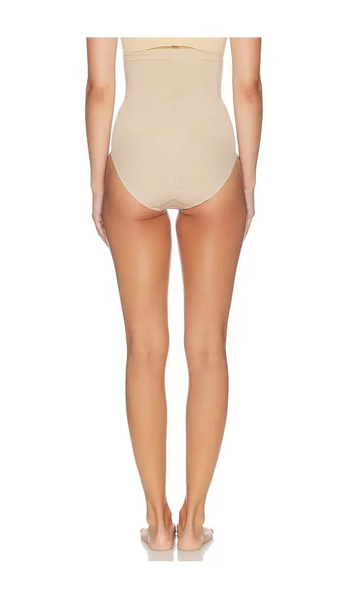 Spanx Sculpt Gofigure High Wasit Brief | Thumbnail 3 Spanx Sculpt Gofigure High Wasit Brief | Thumbnail 3
