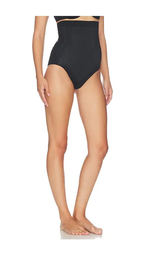 Spanx Sculpt Gofigure High Wasit Brief | Thumbnail 2 Spanx Sculpt Gofigure High Wasit Brief | Thumbnail 2