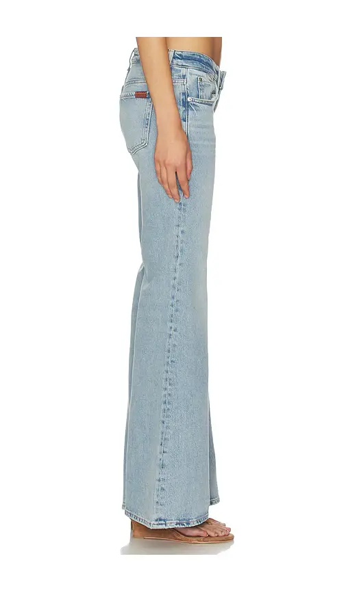 7 For All Mankind Low Flare Jean | Thumbnail 3 7 For All Mankind Low Flare Jean | Thumbnail 3