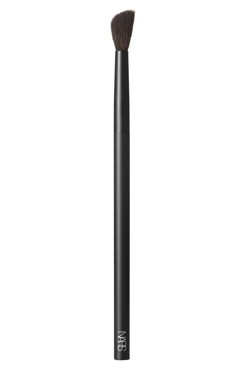 NARS #10 Radiant Creamy Concealer Brush | Thumbnail 3