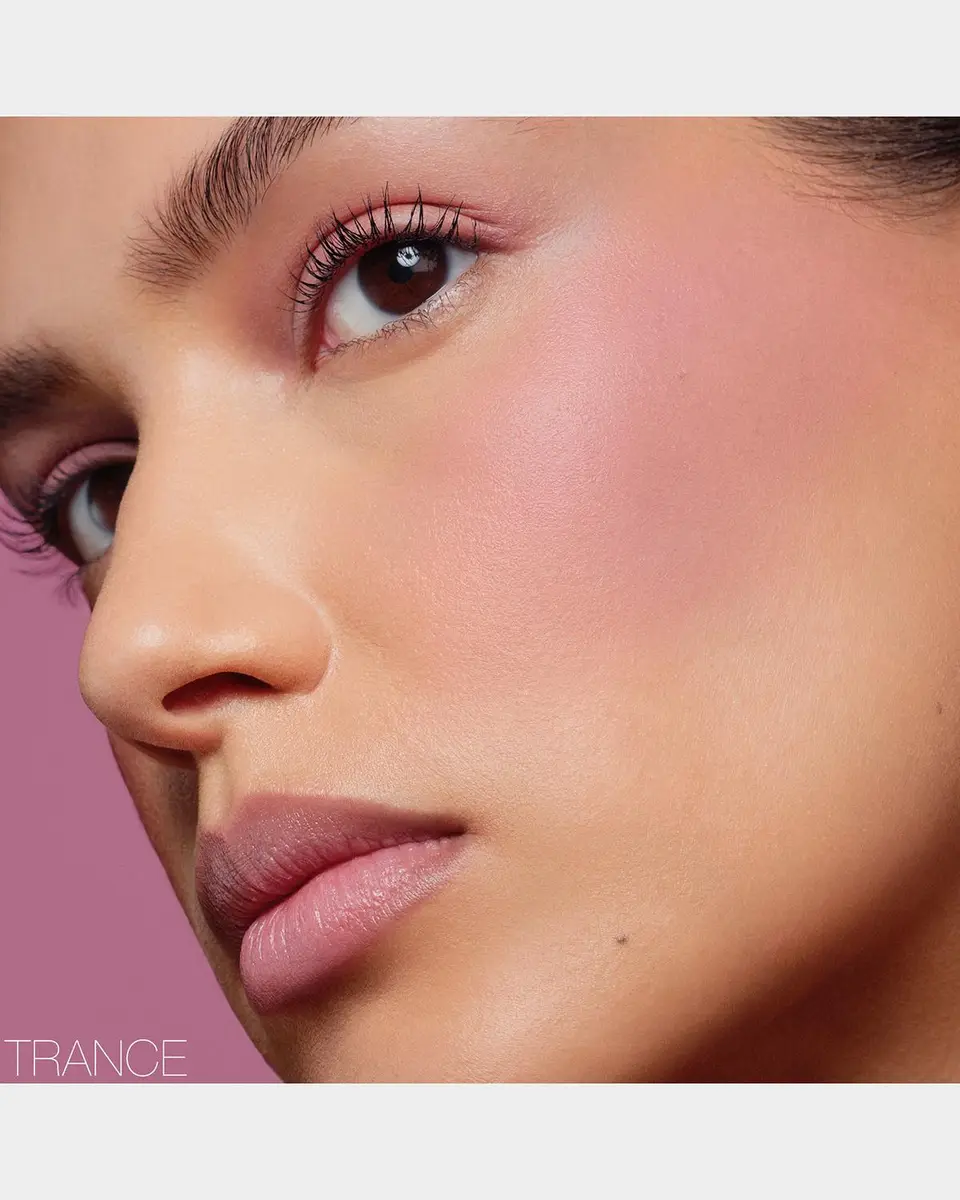 NARS The Multiple Soft Blur Blush Stick for Cheeks, Eyes & Lips - Trance | Thumbnail 3 NARS The Multiple Soft Blur Blush Stick for Cheeks, Eyes & Lips - Trance | Thumbnail 3