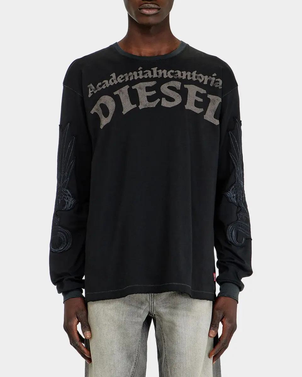 Diesel Men's Logo Graphic Cotton T-Shirt | Thumbnail 4 Diesel Men's Logo Graphic Cotton T-Shirt | Thumbnail 4