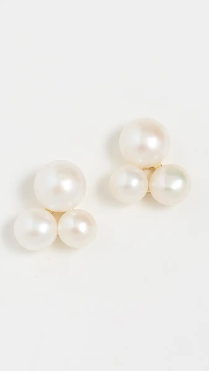 Shashi Pearl Bouquet Stud | Thumbnail 2
