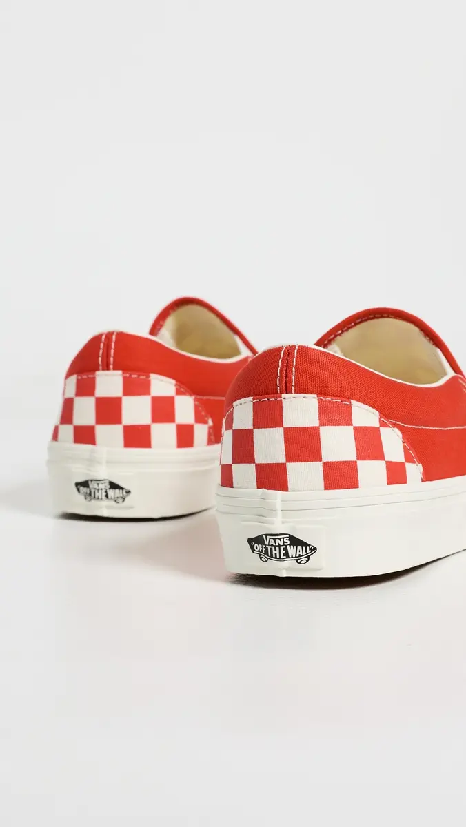 Vans Classic Slip On Sneakers | Thumbnail 4